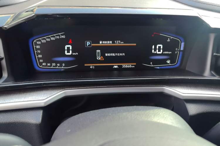 Used Hyundai Custo 2021 270TGDi Prestige LUX Odometer Close Up