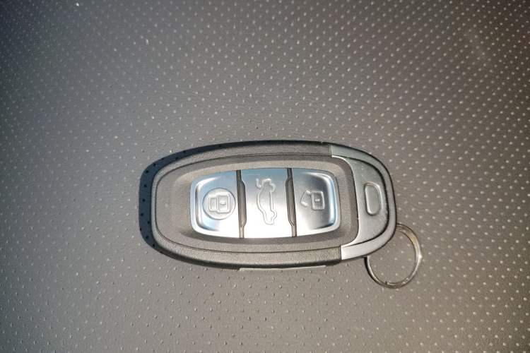 Used Hongqi E-QM5 2024 500km Range Edition