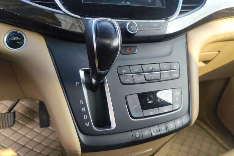 Used Buick GL8 2018 ES 28T Premium Model China VI Standard