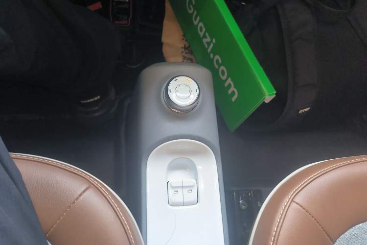 Used Wuling Hongguang MINIEV 2022 GAMEBOY 200km Gaming Edition with Lithium Iron Phosphate