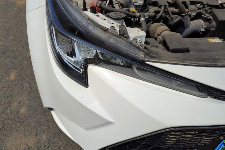 Used Toyota Levin 2023 Smart Electric Hybrid Dual-Engine 1.8L Luxury Edition Right Front Headlight
