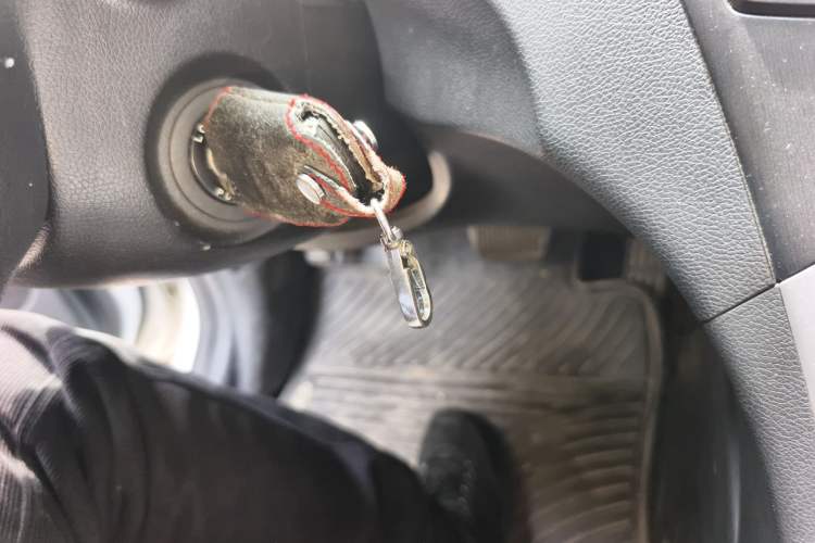 Used Hyundai Sonata 2011 2.0L Automatic Leading Edition Vehicle Key