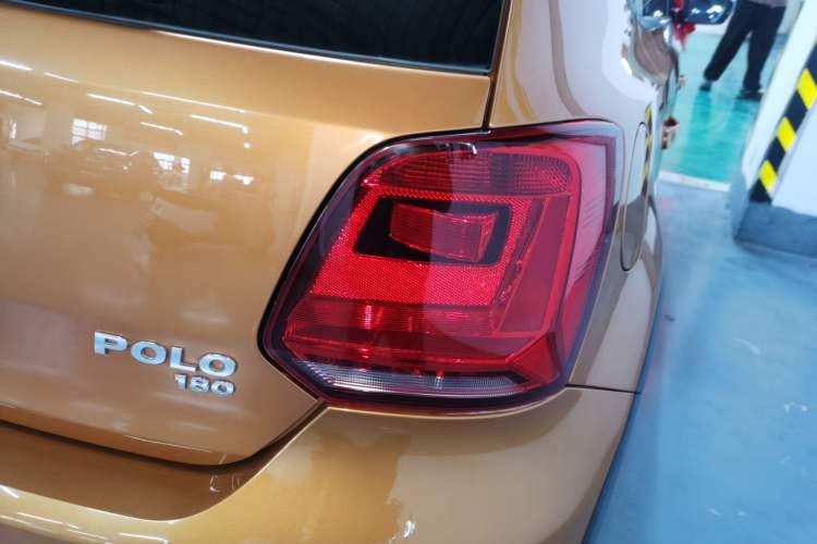 Used Volkswagen Polo 2016 1.6L Cross Polo Automatic Right Rear Taillight