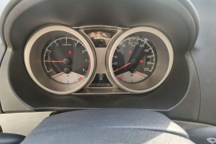 Used Geely Auto GX7 2013 2.0L Manual Luxury Version
