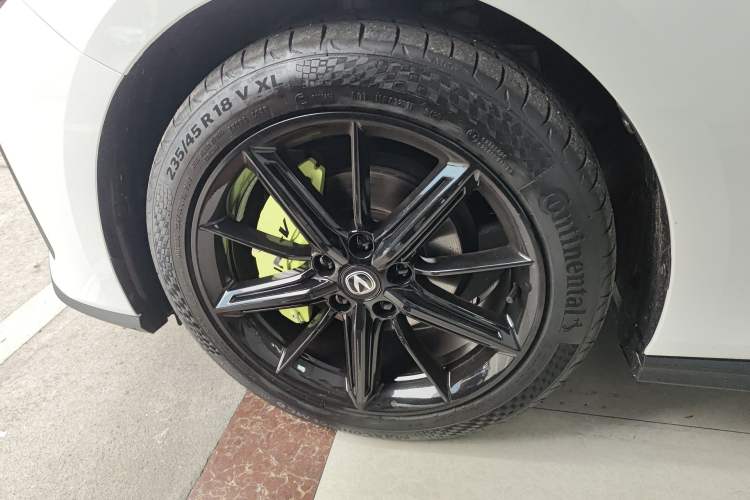 Used CHANGAN UNI-V 2023 1.5T Prestige Model