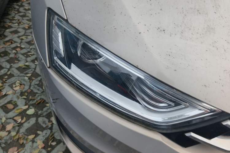 Used Zotye SR7 2016 1.5T CVT Cube Heart Edition China V Standard