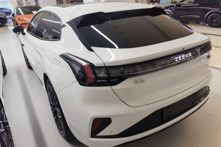 Used Zeekr 001 2025 YOU Edition 100 kWh All-Wheel Drive Rear Left 45 Deg