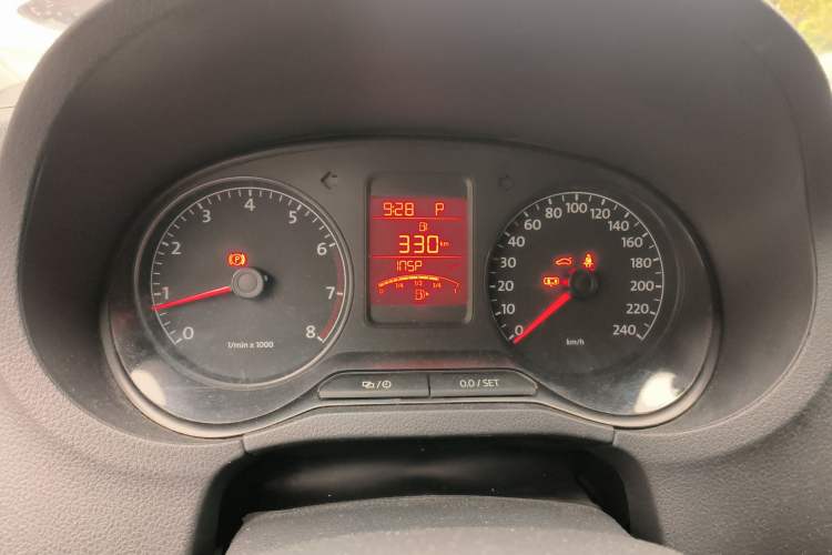 Used Volkswagen Polo 2013 1.6L Automatic Comfort Edition Instrument Cluster
