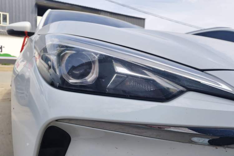 Used Roewe i5 2023 1.5L Manual Excellence Edition Right Front Headlight