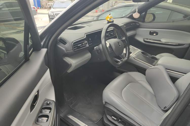 Used Nio EC6 2020 475 km Performance Version Driver Seat