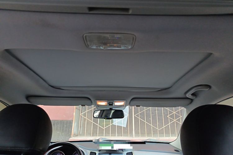 Used Kia Sportage R 2015 2.0L Automatic Two-Wheel Drive DLX Model
