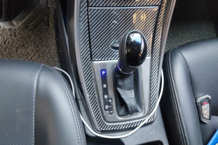 Used Hyundai Elantra (5th Generation / Langdong) 2013 1.6L Automatic Leading Model Gear Lever