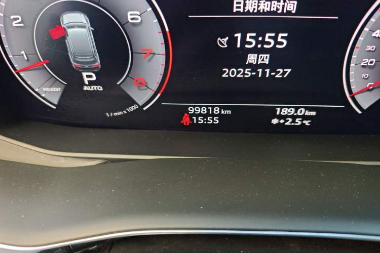 Used Audi Q7 2020 55 TFSI quattro Black Warrior Exclusive Edition Odometer Close Up