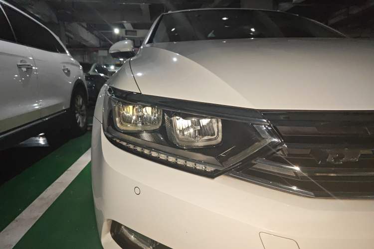 Used Volkswagen Variant 2018 380TSI Two-Wheel Drive Comfort Edition