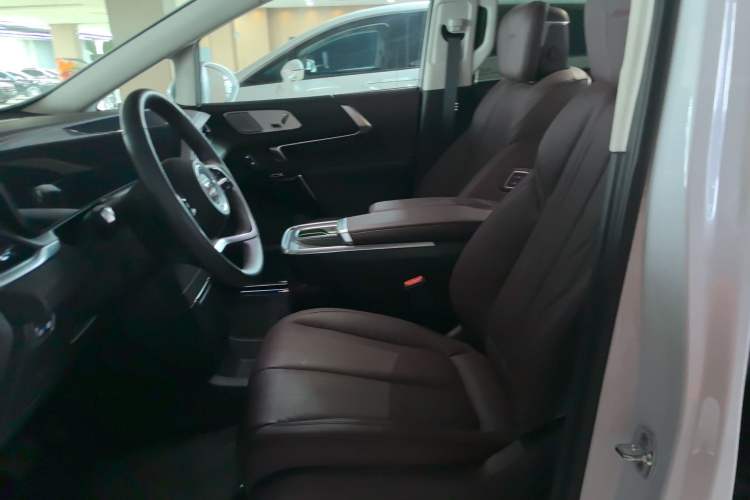 Used Buick Century 2025 2.0T Six-Seater YinShi Edition
