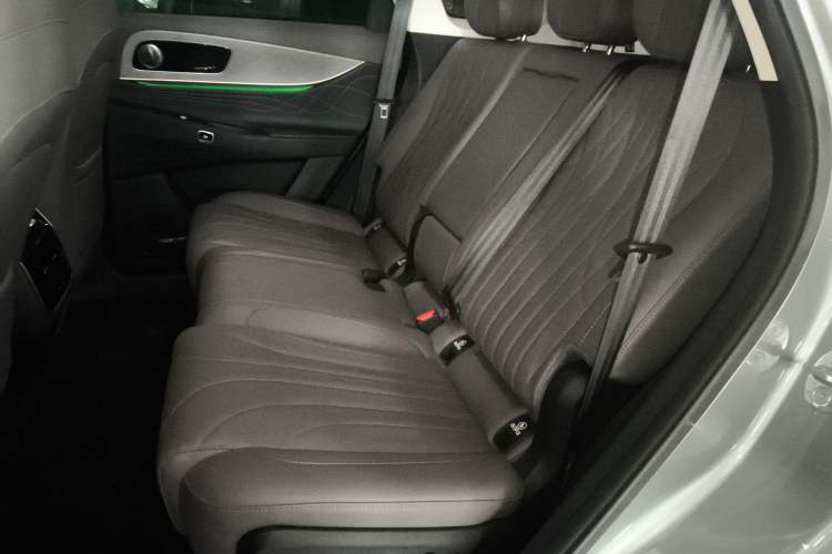 Used Chery Tiggo 9 C-DM 2025 1.5T 106KM Ultra-Comfort Edition 5 Seats Lithium-NMC