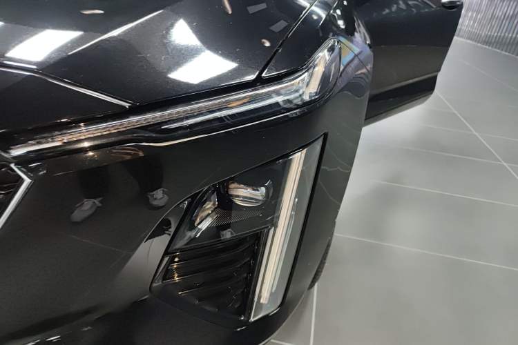 Used Cadillac GT4 2023 25T Luxury Model Left Front Headlight