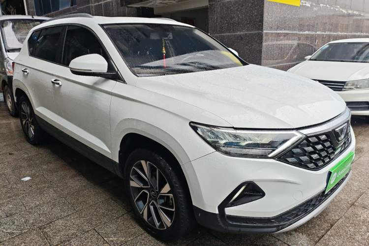 Used Jetta VS5 2019 280TSI Automatic Glory Edition Front Right 45 Deg