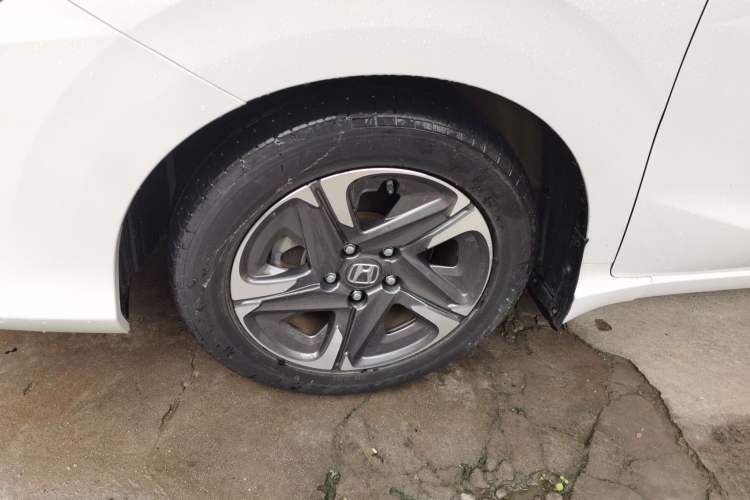 Used Honda Envix 2019 180TURBO CVT Enjoyment Edition China VI
