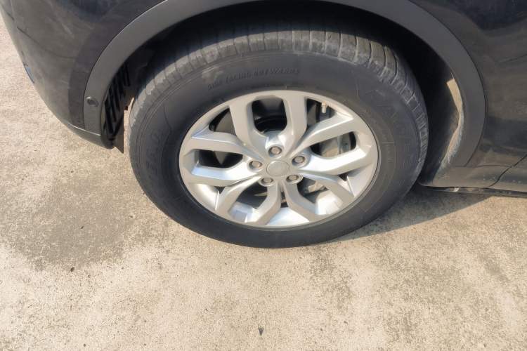 Used Land Rover Discovery 2019 3.0 SC V6 SE Exterior 4