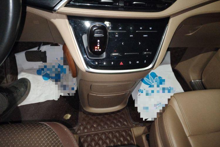 Used Buick GL8 2020 ES Land Cruiser 653T Luxury Edition Gear Lever