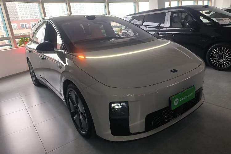 Used Li Auto i8 2025 Model Standard Version