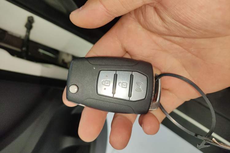 Used SsangYong Tivolan 2015 1.6L Automatic Two-Wheel Drive Zhi Chun Edition