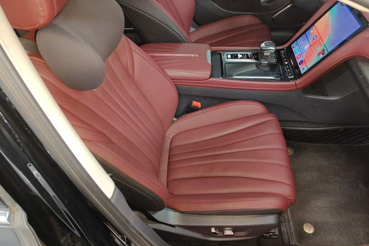 Used Hongqi H5 2024 1.5T DCT Smart Connect Flagship Edition
