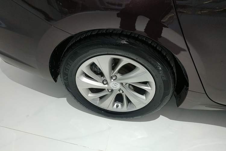 Used CHANGAN Raeton CC 2018 1.5T Automatic Elegant Starry Edition China V Standard