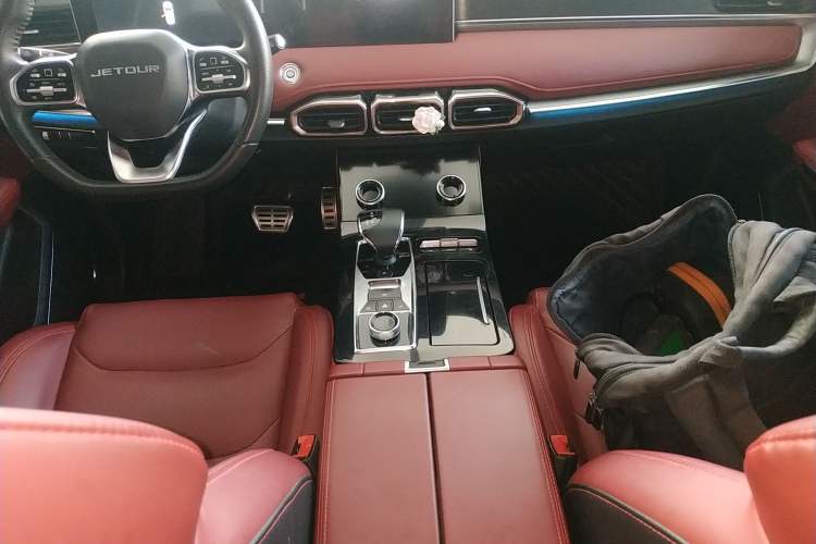 Used JETOUR X70 PLUS 2021 Zhuge 1.6T DCT Wuhou 7-Seater