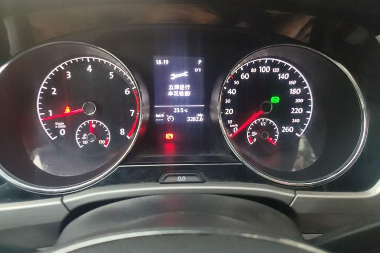 Used Volkswagen Touran 2016 Volkswagen Touran L 280TSI DSG Comfort Edition Instrument Cluster