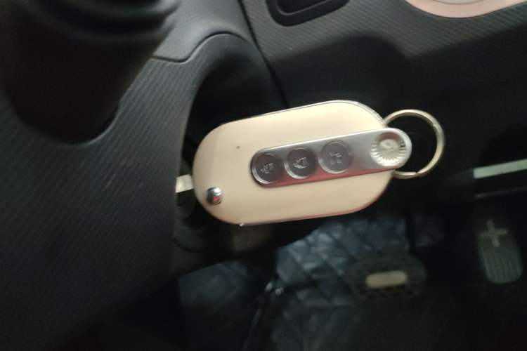 Used Wuling Hongguang MINIEV 2021 Macaron Fashion Model Lithium Iron Phosphate