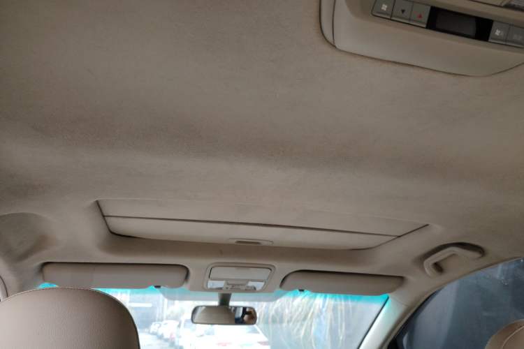 Used BYD M6 2013 2.0L Manual Comfort Edition
