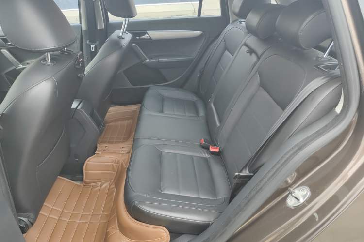 Used Volkswagen Gran Lavida 2013 1.6L Automatic Comfort Model