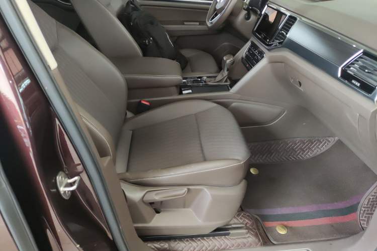 Used Volkswagen Viloran 2020 330TSI Business Edition