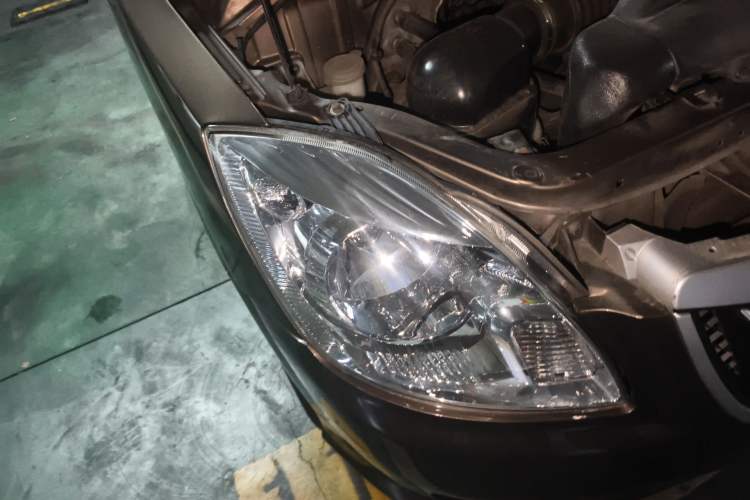 Used Foton MP-X E 2017 2.0L New Express Long Wheelbase 4Q20M Right Front Headlight