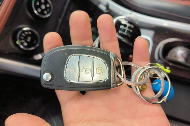 Used BAIC Ruixiang X3 2022 1.5L Manual Luxury Version 7 Seats Vehicle Key