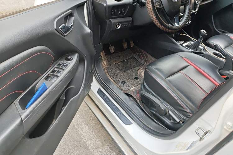 Used Soueast DX3 2016 1.5L Manual Luxury Edition Driver Seat