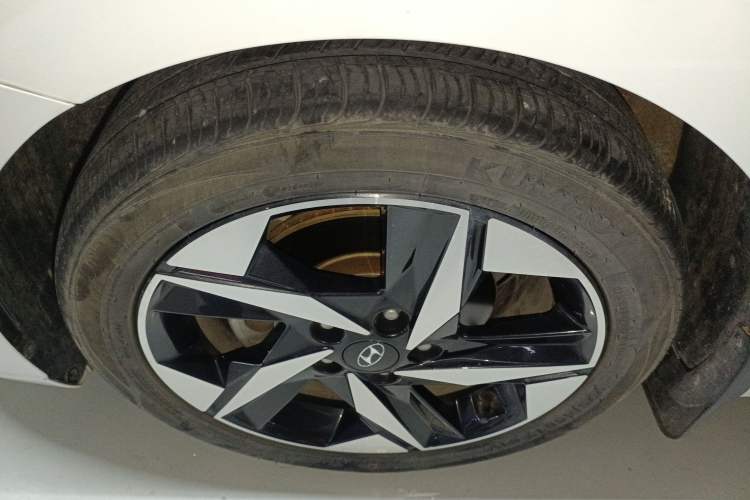 Used Hyundai Elantra 2021 1.5L CVT GLX Elite Edition
