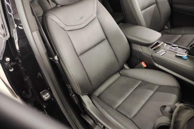 Used Cadillac XT6 2025 2.0T Six-Seater All-Wheel-Drive Prestige Executive Black Label Version