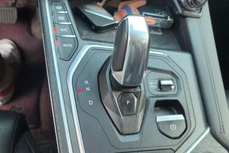 Used Lynk & Co 01 2021 2.0TD Two-Wheel-Drive Pro Trim
