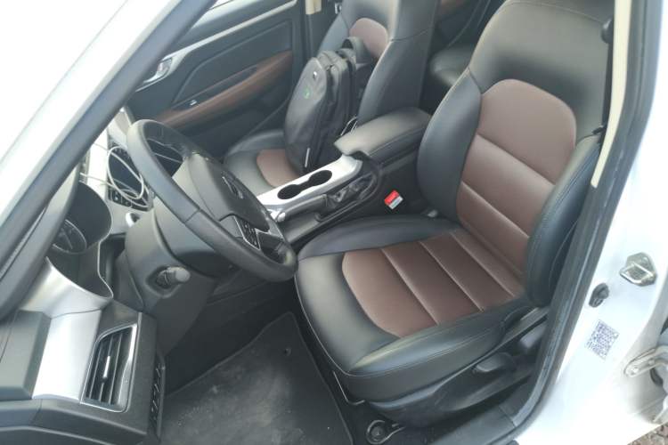 Used Geely Auto Vision 2019 Upgraded Model 1.5L CVT Luxury Version China VI Standard