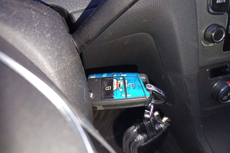 Used Volkswagen Golf 2014 1.6L Automatic Comfort Model Vehicle Key