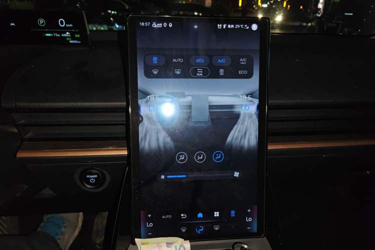 Used Toyota bZ3 2023 616 km Long-Range PRO
