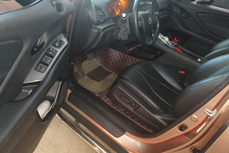 Used Acura CDX 2016 1.5T Two-Wheel Drive Enjoyment Edition