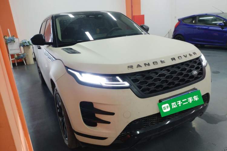Used Land Rover Range Rover Evoque 2021 Range Rover Velar L 249PS R-Dynamic First Edition
