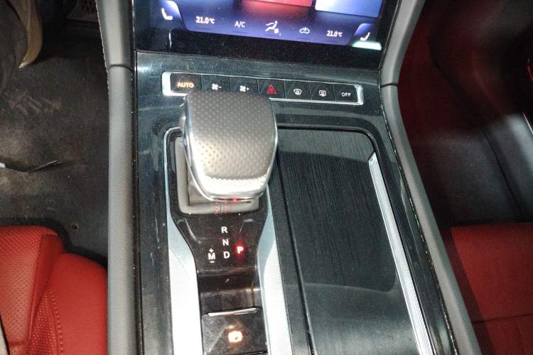 Used Hongqi H6 2023 2.0T Zhiyi Version Gear Lever