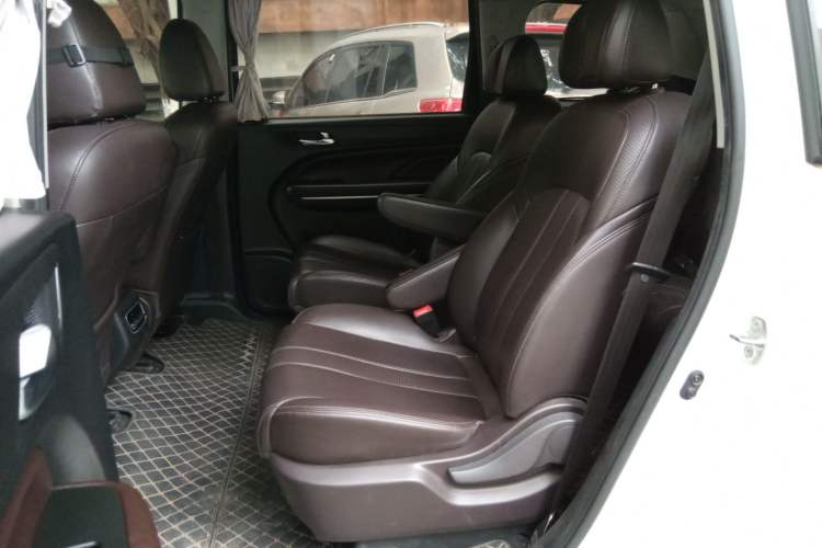 Used GAC Trumpchi M6 2019 270T DCT Luxury Edition (7-seater) China VI
