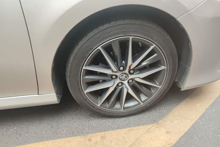 Used Toyota Camry 2021 2.5G Luxury Edition Right Front Wheel Hub