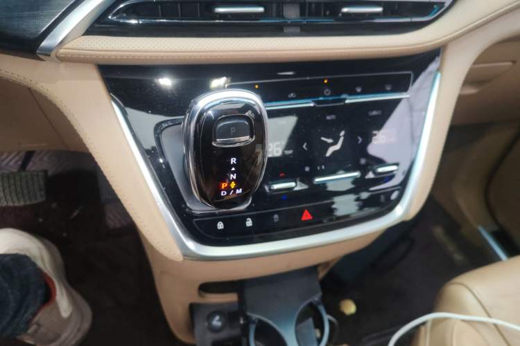 Used Buick GL8 2020 ES Land Cruiser 653T Luxury Model